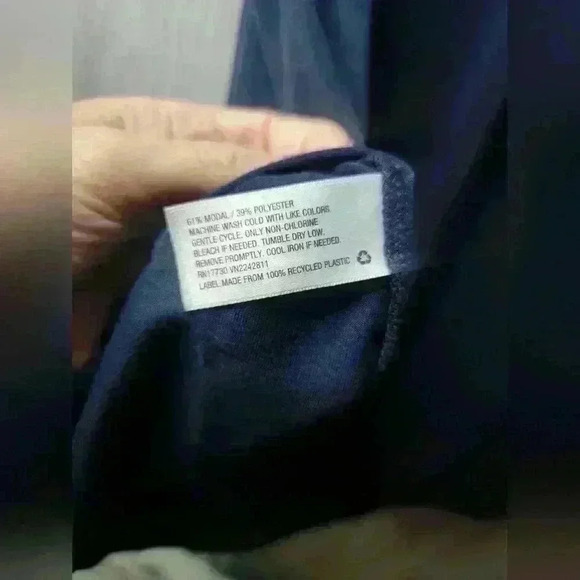 Ava & Viv navy blue blouse with knot ruching. Size 1X - Picture 5 of 5